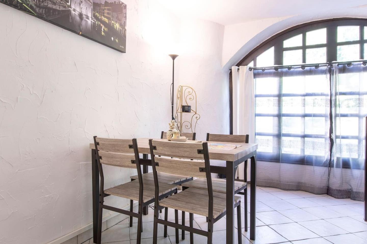 Suite&castle - Au Pied Du Château D'annecy Annecy