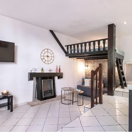 Suite & Castle - Au Pied Du Chateau D'Annecy Exterior foto