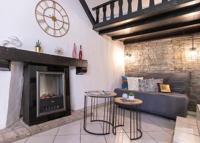 Suite & Castle - Au Pied Du Chateau D\'Annecy